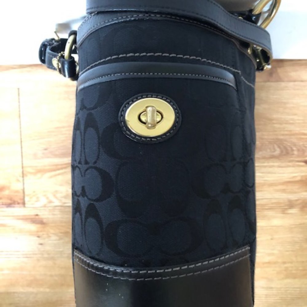 Coach Purse - Picture 4 of 4